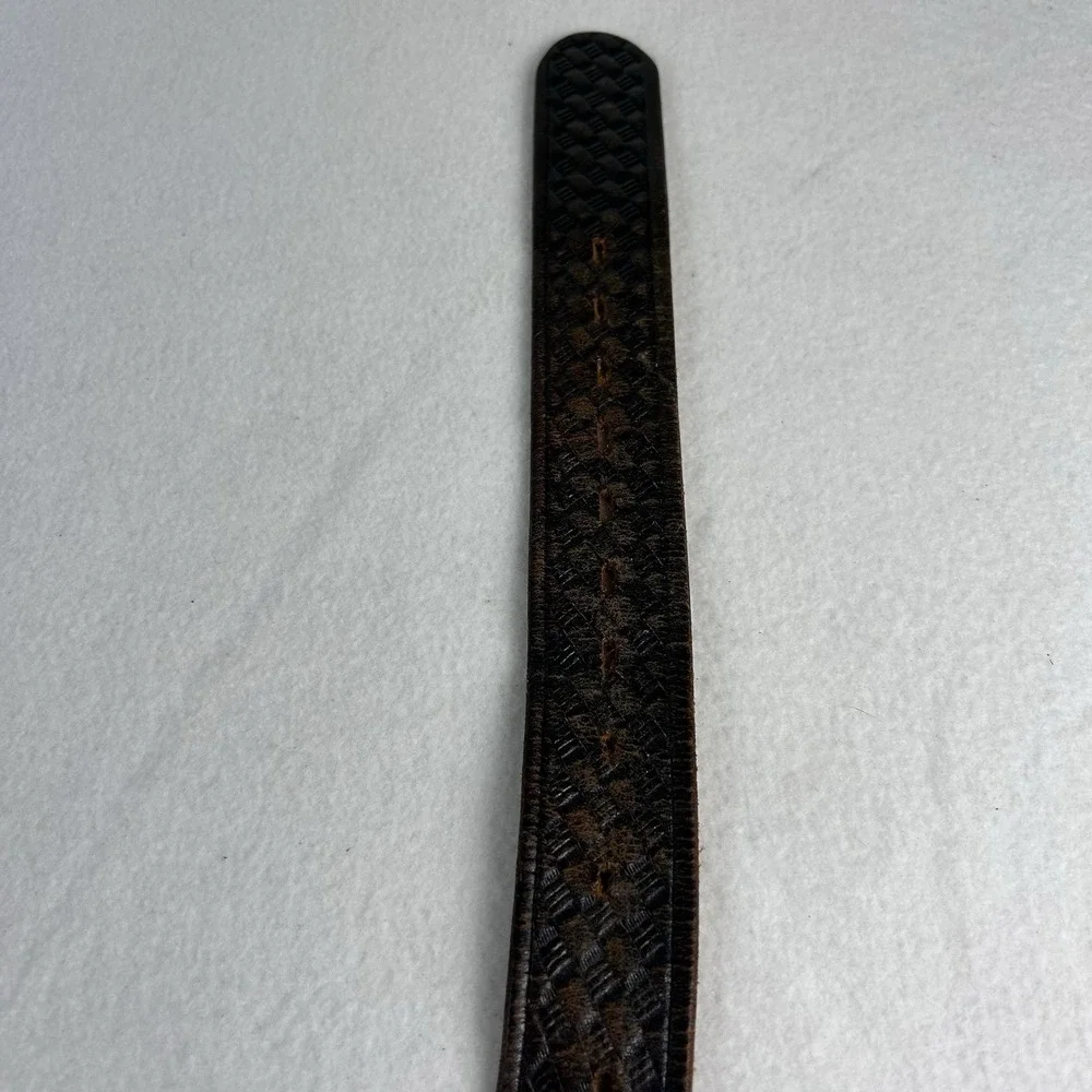 Vintage Black Genuine Top Grain Leather Belt Men's Size 42/105 Tooled Weave